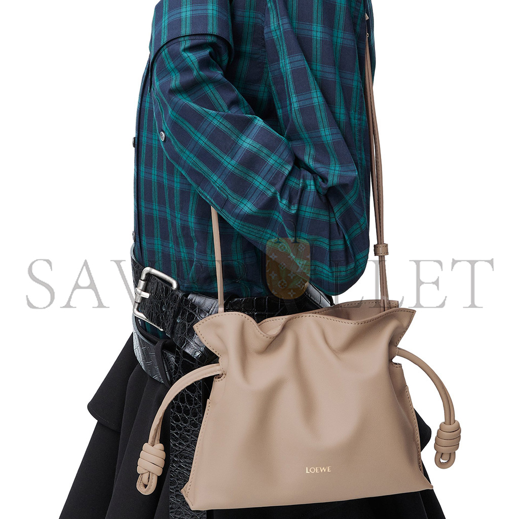 l*ew* mini flamenco clutch in nappa calfskin 0011191020 (23.9*18*9cm)